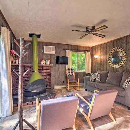 Cozy Adirondacks Cabin Walk To Lake Eaton! Jay Esterno foto